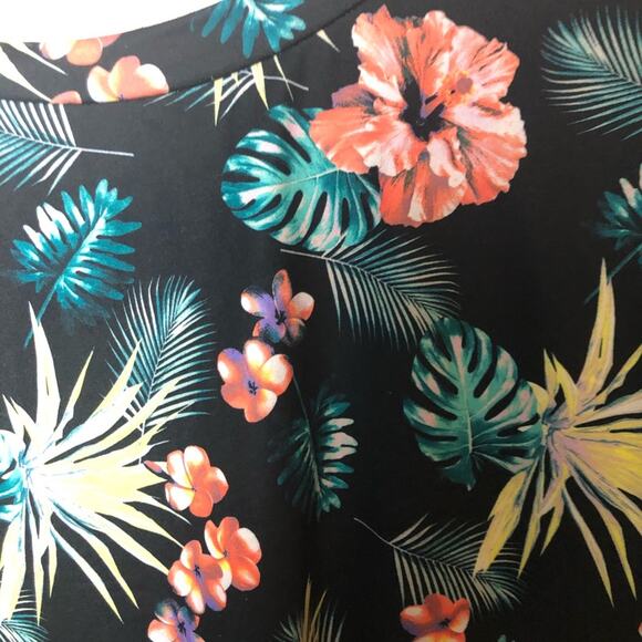 Justify Juniors Graphic Short Sleeve Size L - Picture 9 of 12